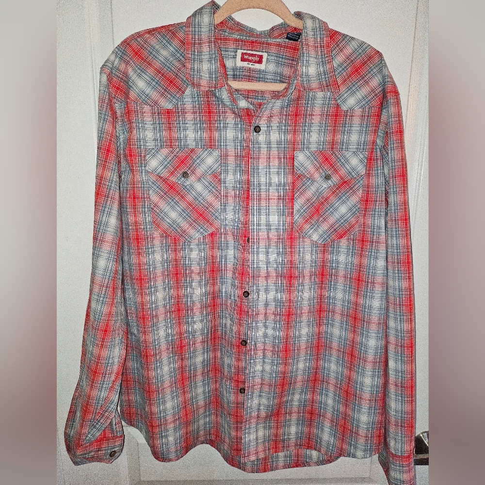 Wrangler Red and Gray Plaid Men's Shirt